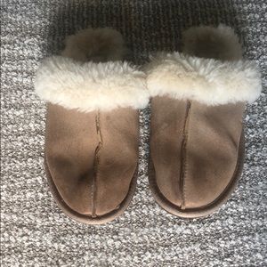 Ugg slippers